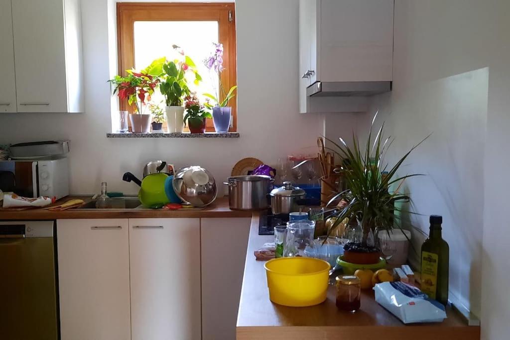 Holiday Home For 8 People, Pool + Sea View Vilanija Buitenkant foto