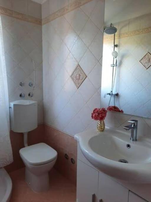 Holiday Home For 8 People, Pool + Sea View Vilanija Buitenkant foto